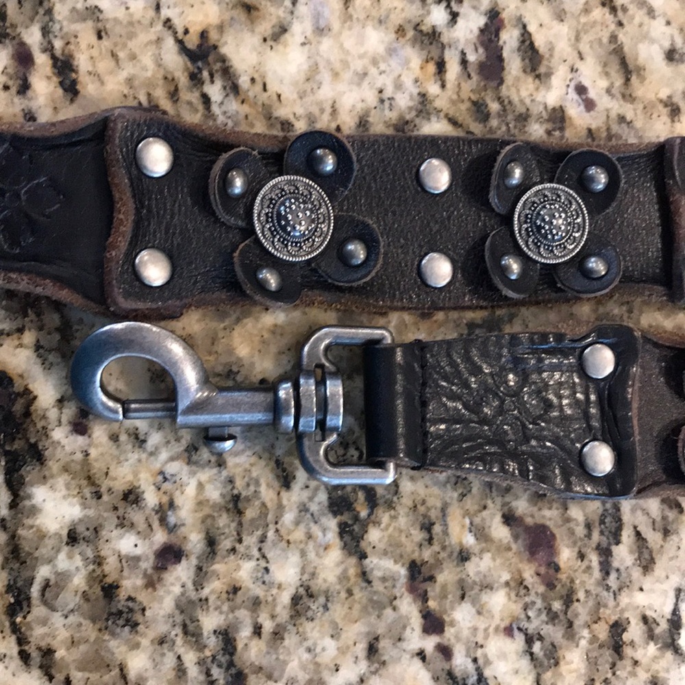 Patricia Nash interchangeable black bag strap